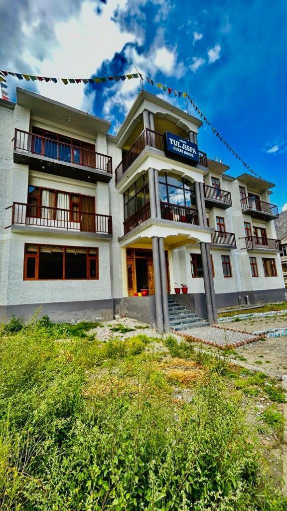 Anand Yul Jispa Hotel Kültér fotó