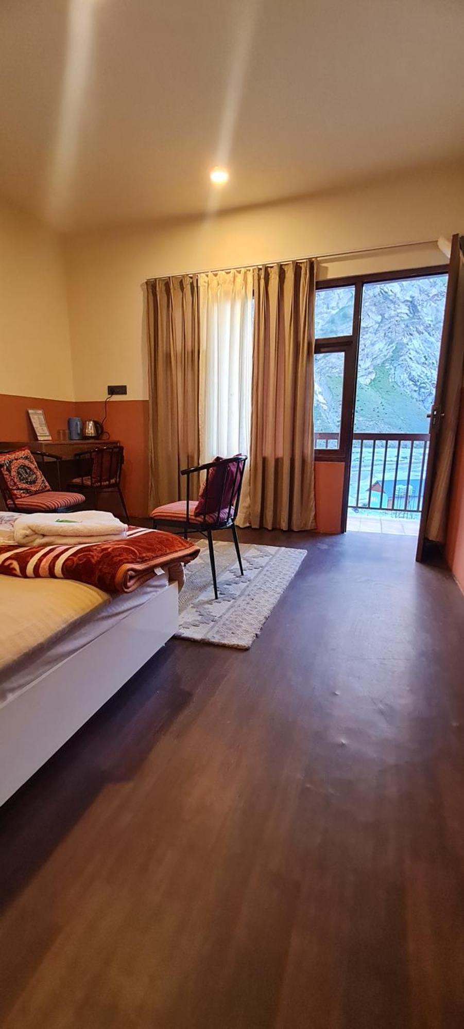 Anand Yul Jispa Hotel Kültér fotó